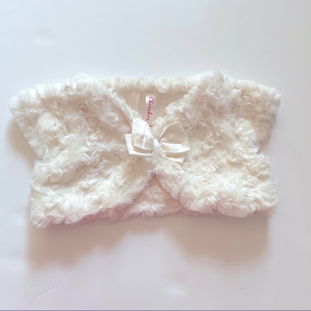 Cherokee faux fur vest